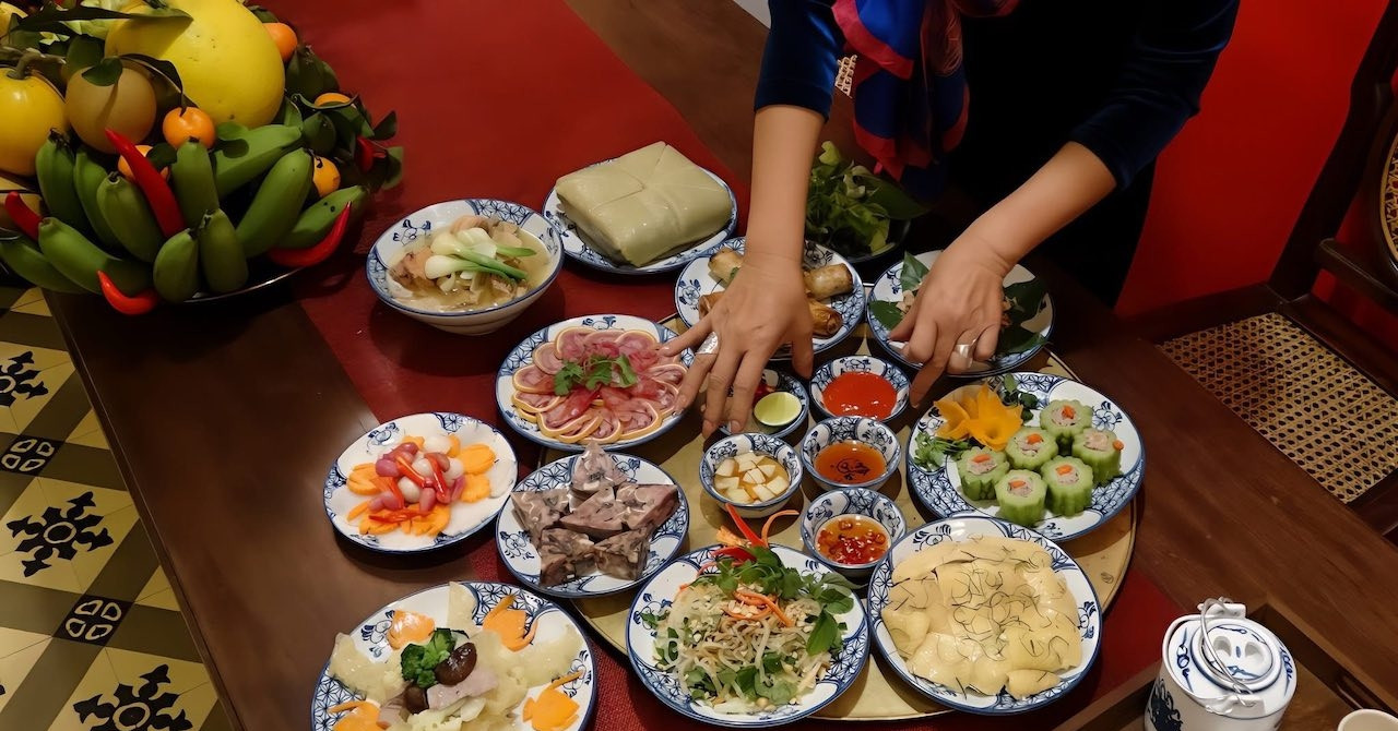 Chuyên gia dinh dưỡng cảnh báo 3 nhóm người cần thận trọng khi ăn Tết