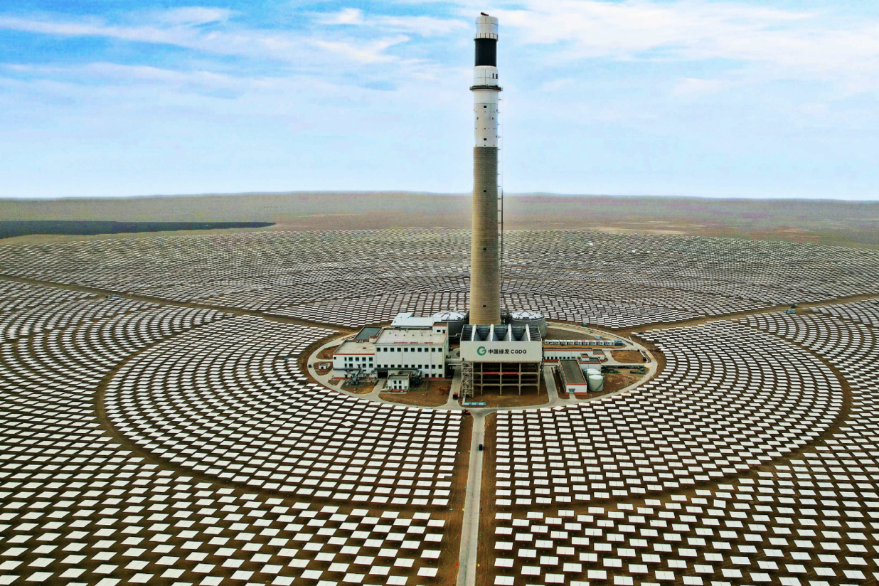 Điện mặt trời 'bùng nổ', loạt đại gia vẫn lao đao