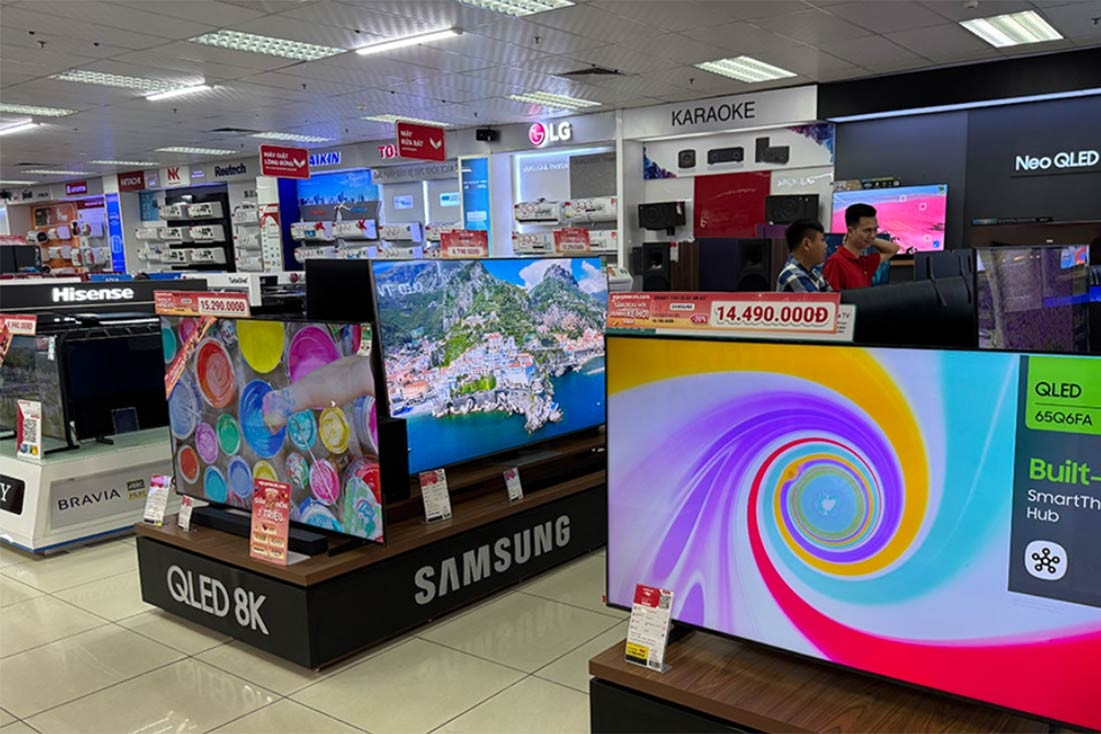 Điện máy giảm giá tới 60% vẫn vắng khách; giá iPhone 14 hạ xuống mức không tưởng