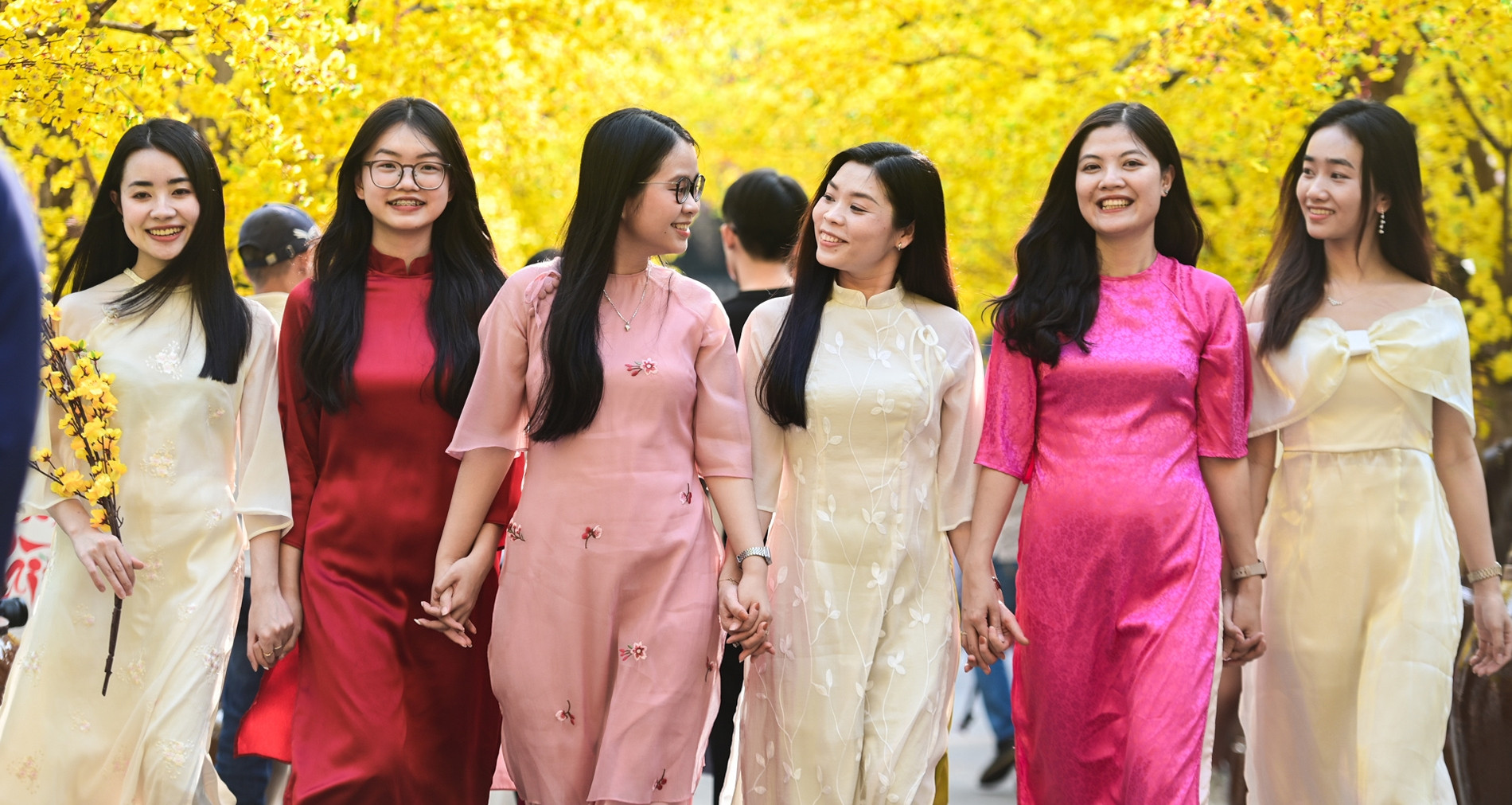 Giờ vàng, hướng tốt xuất hành ngày mùng 3 Tết Bính Ngọ 2026