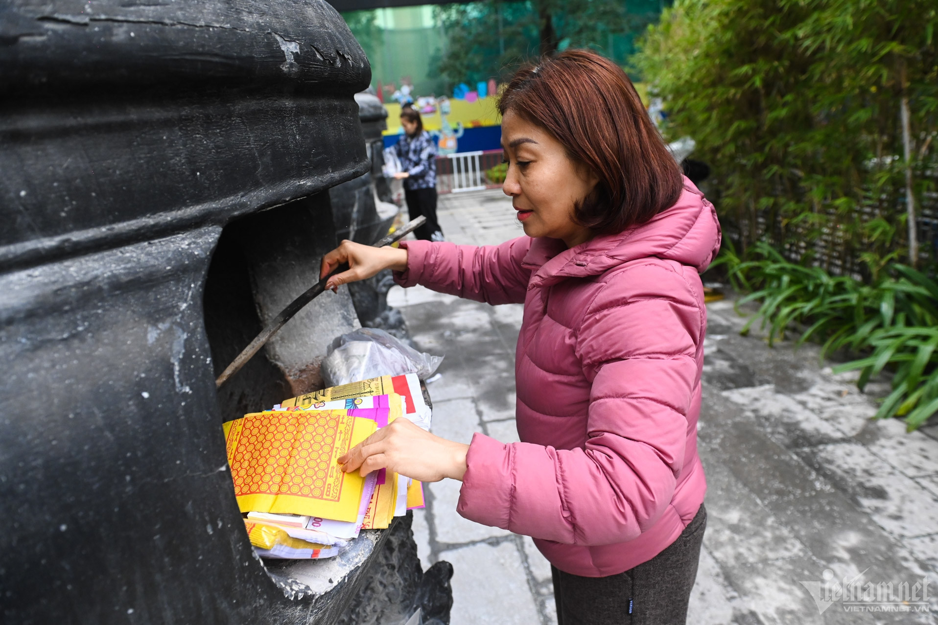 Hóa vàng ngày nào, giờ nào đẹp tết Bính Ngọ năm 2026