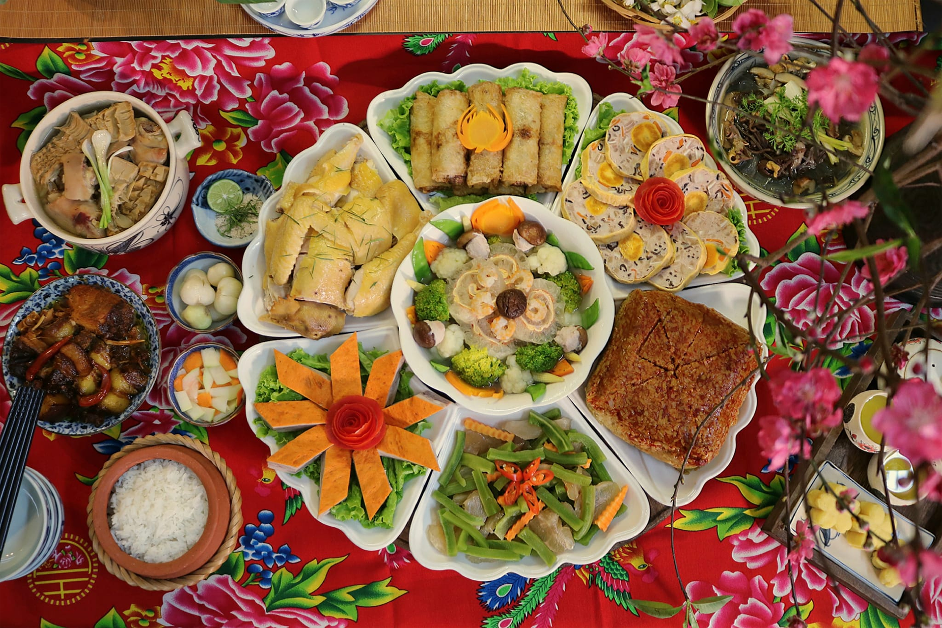 mâm cúng   thu huong vu.png