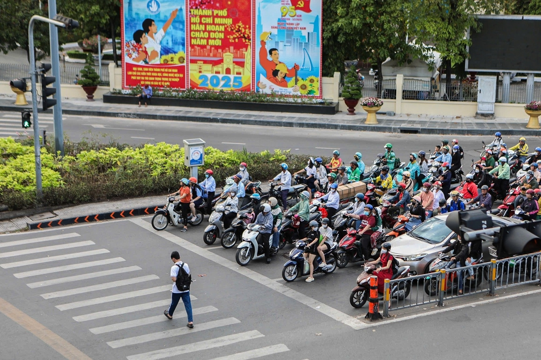 Mứt Tết, đèn đỏ, nộp thuế: Câu chuyện quản trị từ những điều tưởng chừng lặt vặt