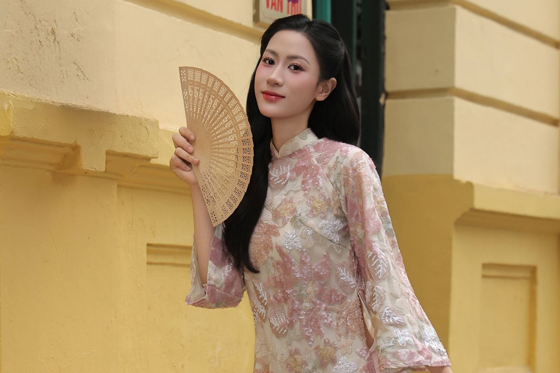 Tuyển thủ bóng chuyền nữ Việt Nam rộn ràng khoe sắc ngày Tết