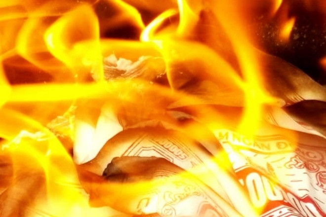 Văn khấn hóa vàng tết Bính Ngọ 2026 theo phong tục cổ truyền