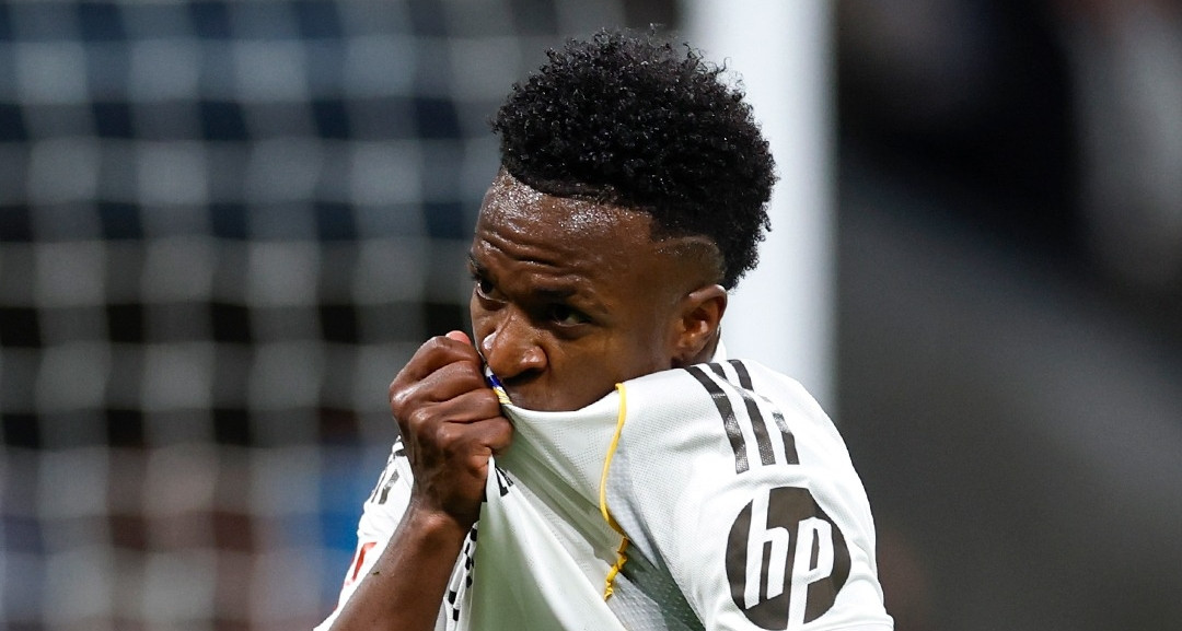 Vinicius thay Mbappe tỏa sáng, Real Madrid vượt mặt Barca