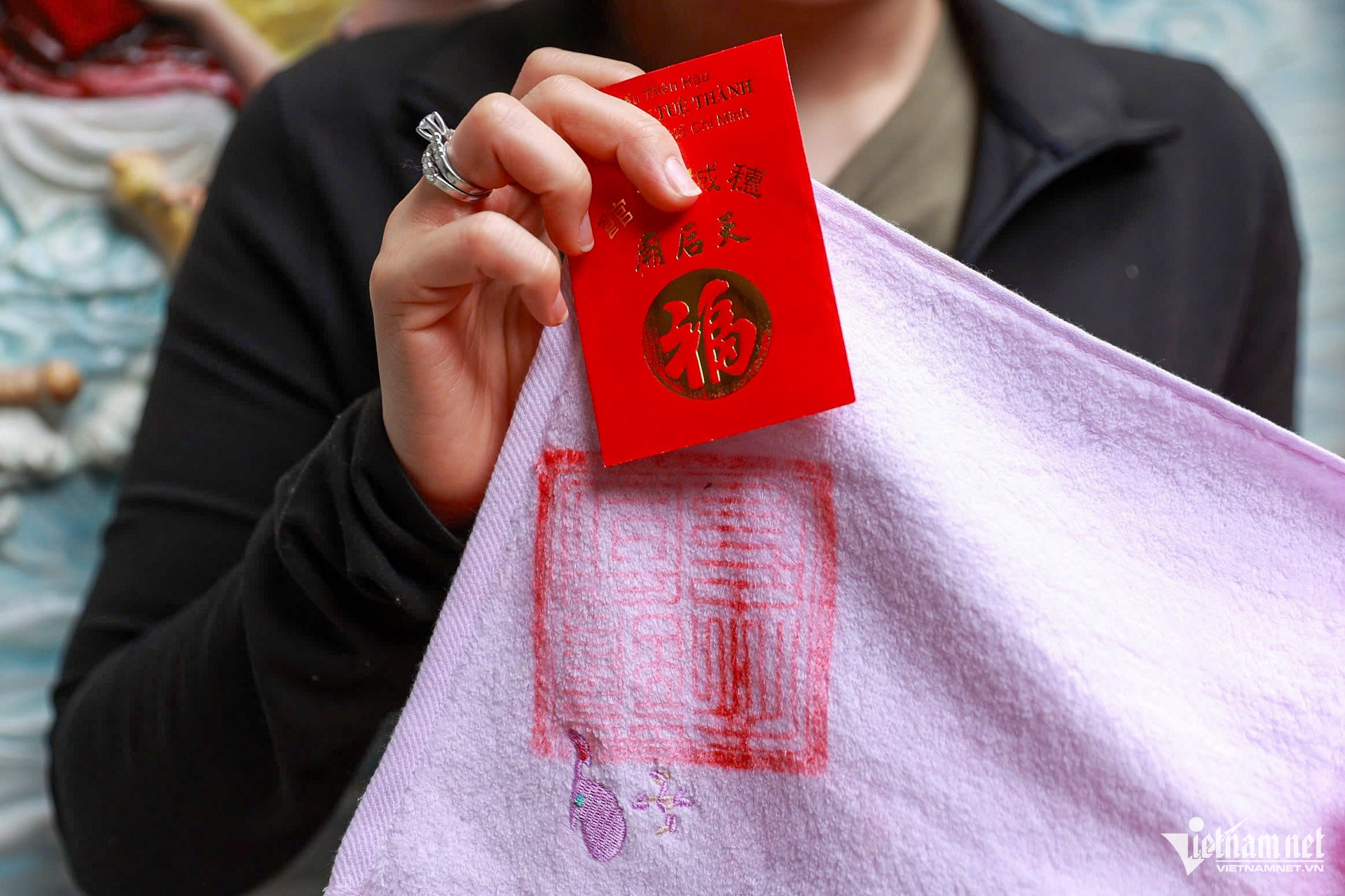 W-chùa bà Thiên Hậu Nguyễn Huế.jpg