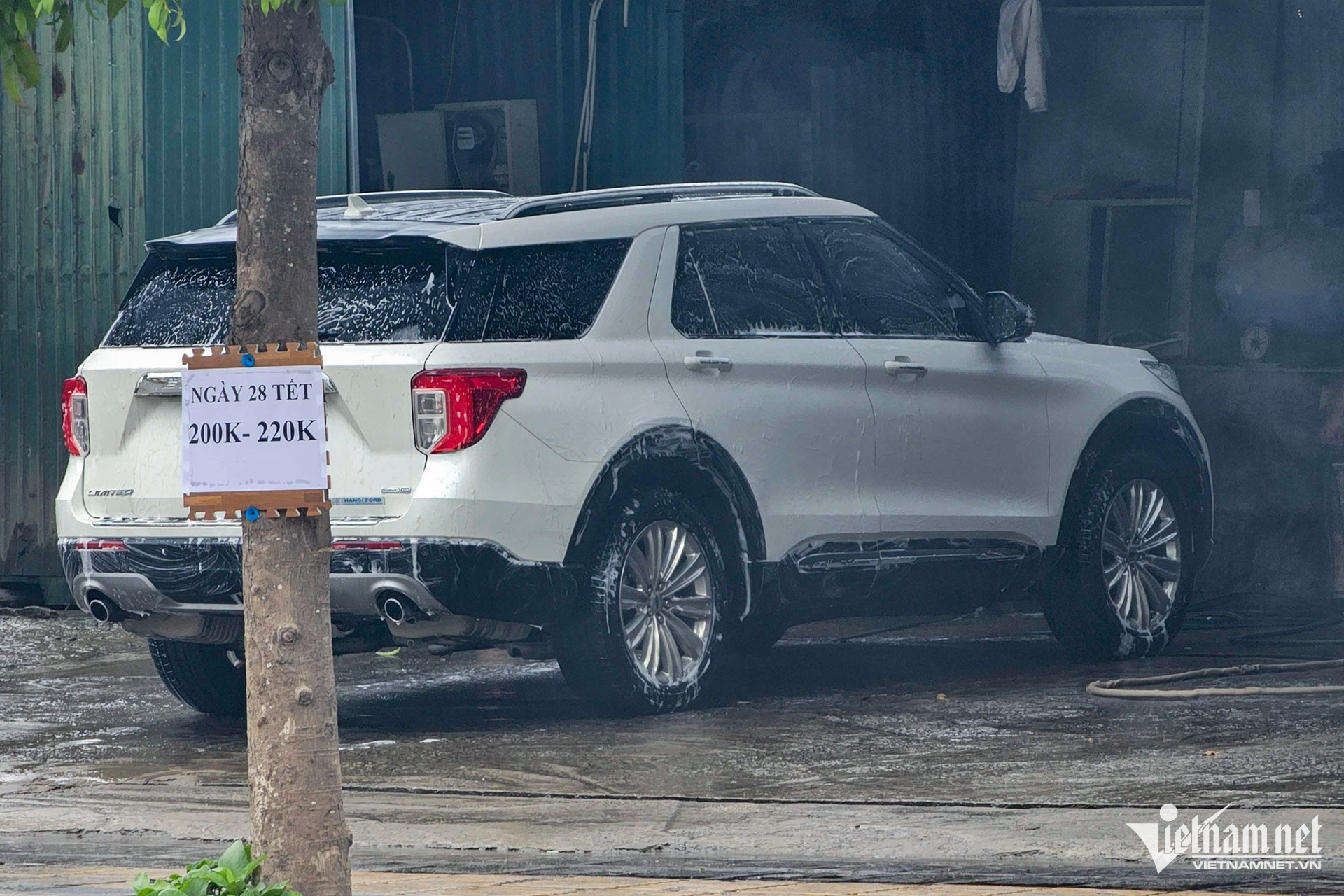 W-rua xe o to ngay tet (9).jpg