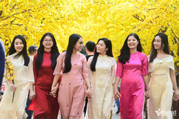 W-tết nguyễn huế 3.jpg