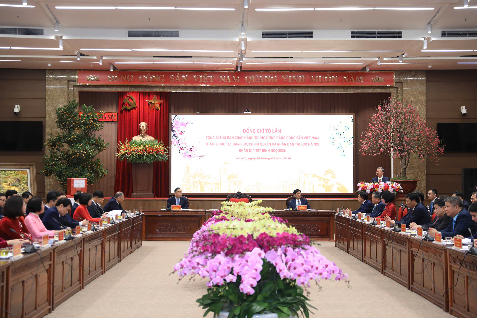 1361147335250342809 (1).jpg