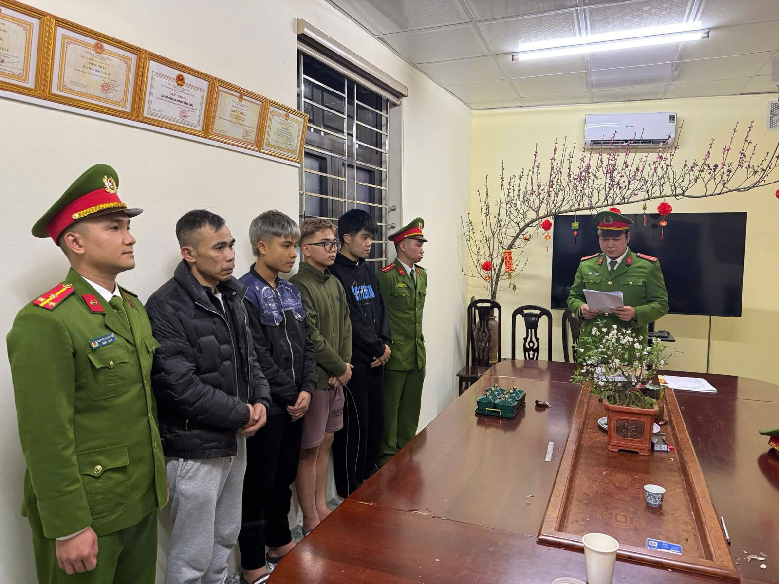 CÔNG AN HƯNG YÊN.jpg