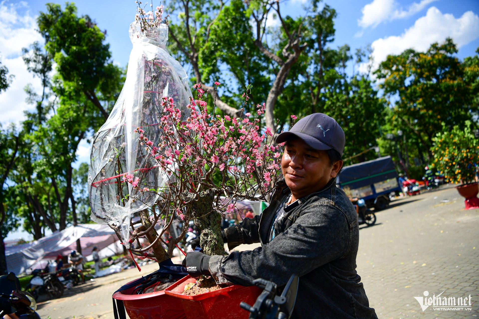 W-chợ hoa TPHCM tết Nguyễn Huế 14.jpg