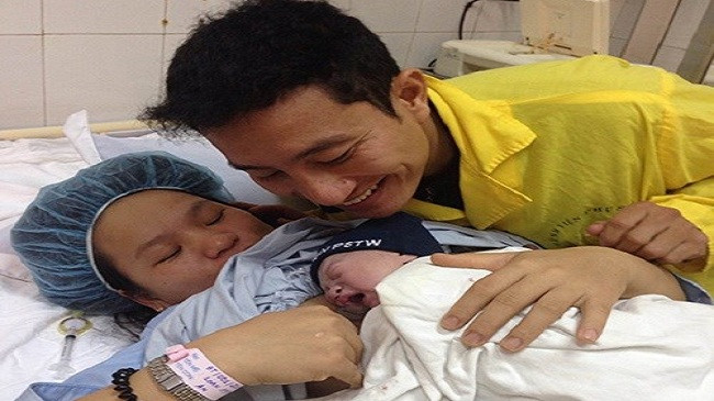 Đón công dân nhí đầu tiên chào đời đúng khoảnh khắc giao thừa