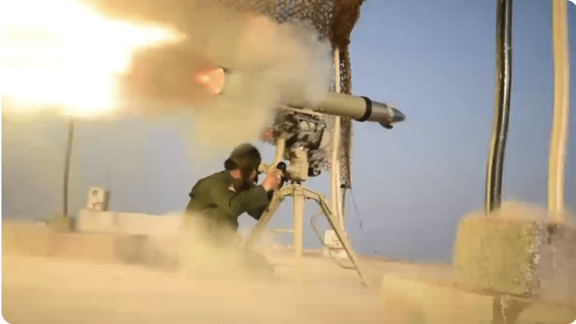 Iran tập trận. Ảnh: Fars News