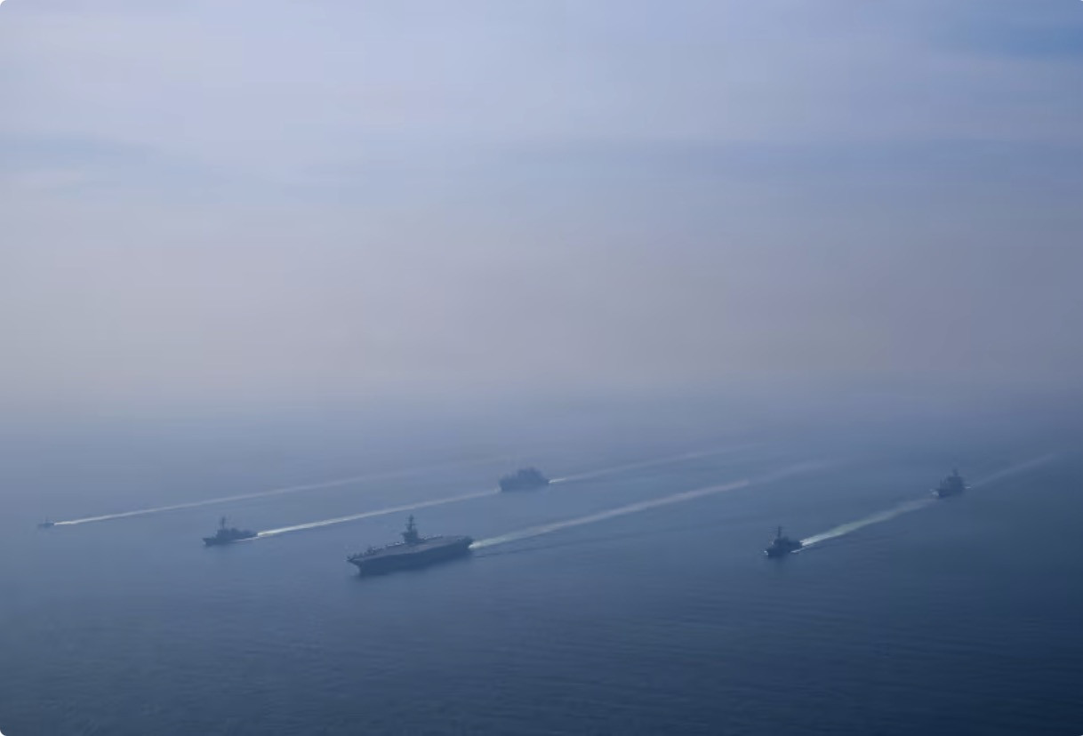 Tàu chiến Mỹ. Ảnh: US Navy