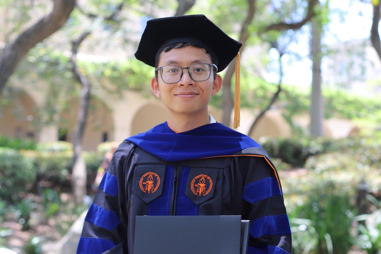 Tiến sĩ Toán trường top 7 thế giới: 'Ngọn lửa Lê Bá Khánh Trình cháy trong tôi'