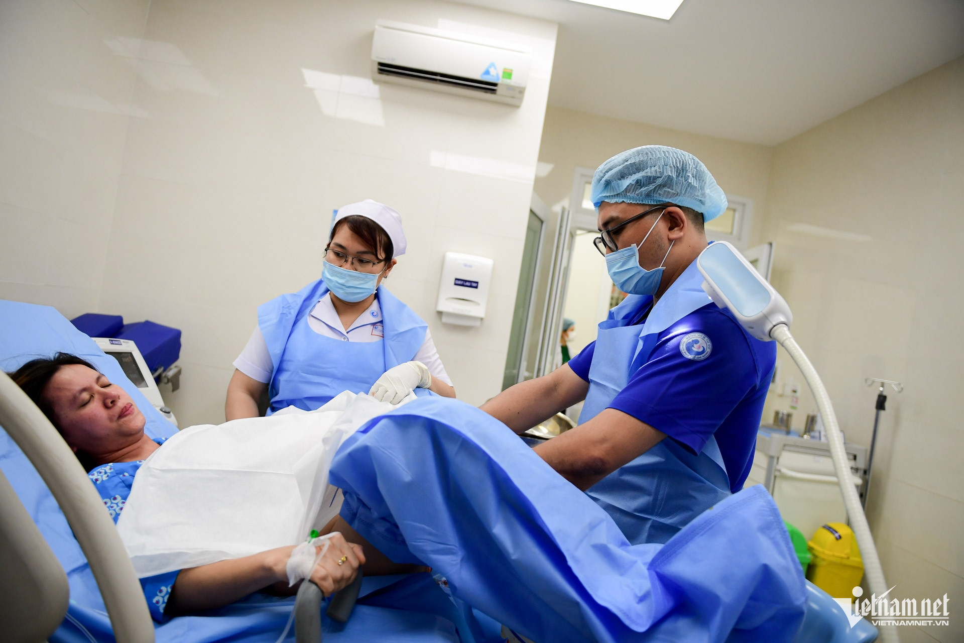 Box https://static-images.vnncdn.net/vps_images_publish/000001/000003/2026/2/17/w-sinh-de-22-480.jpg