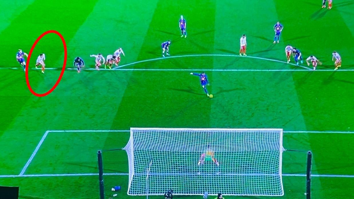 Yamal Girona Barca.jpg