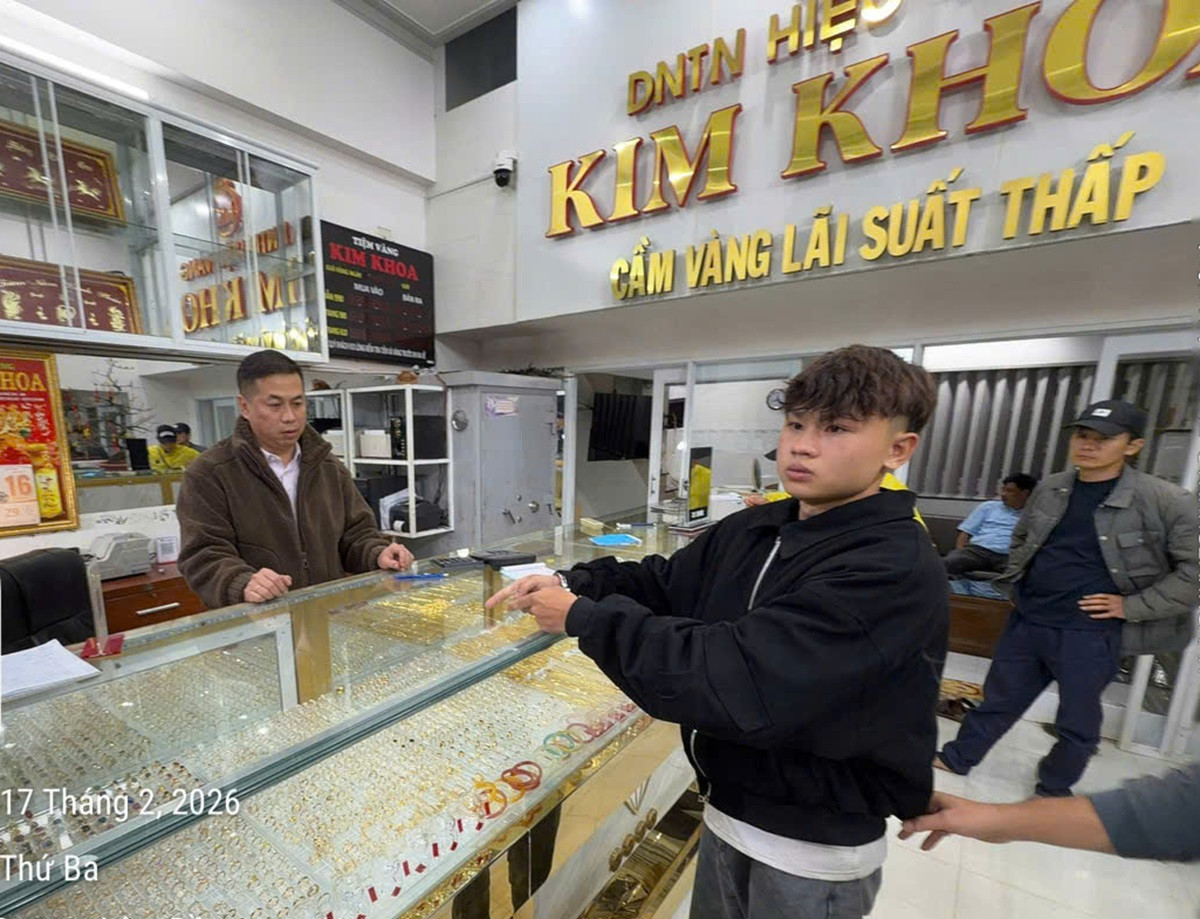 Bắt 2 nam thanh niên cướp giật tiệm vàng trong đêm giao thừa ở lâm đồng..jpg