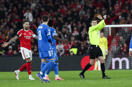 Benfica Real Madrid trong tai.jpg