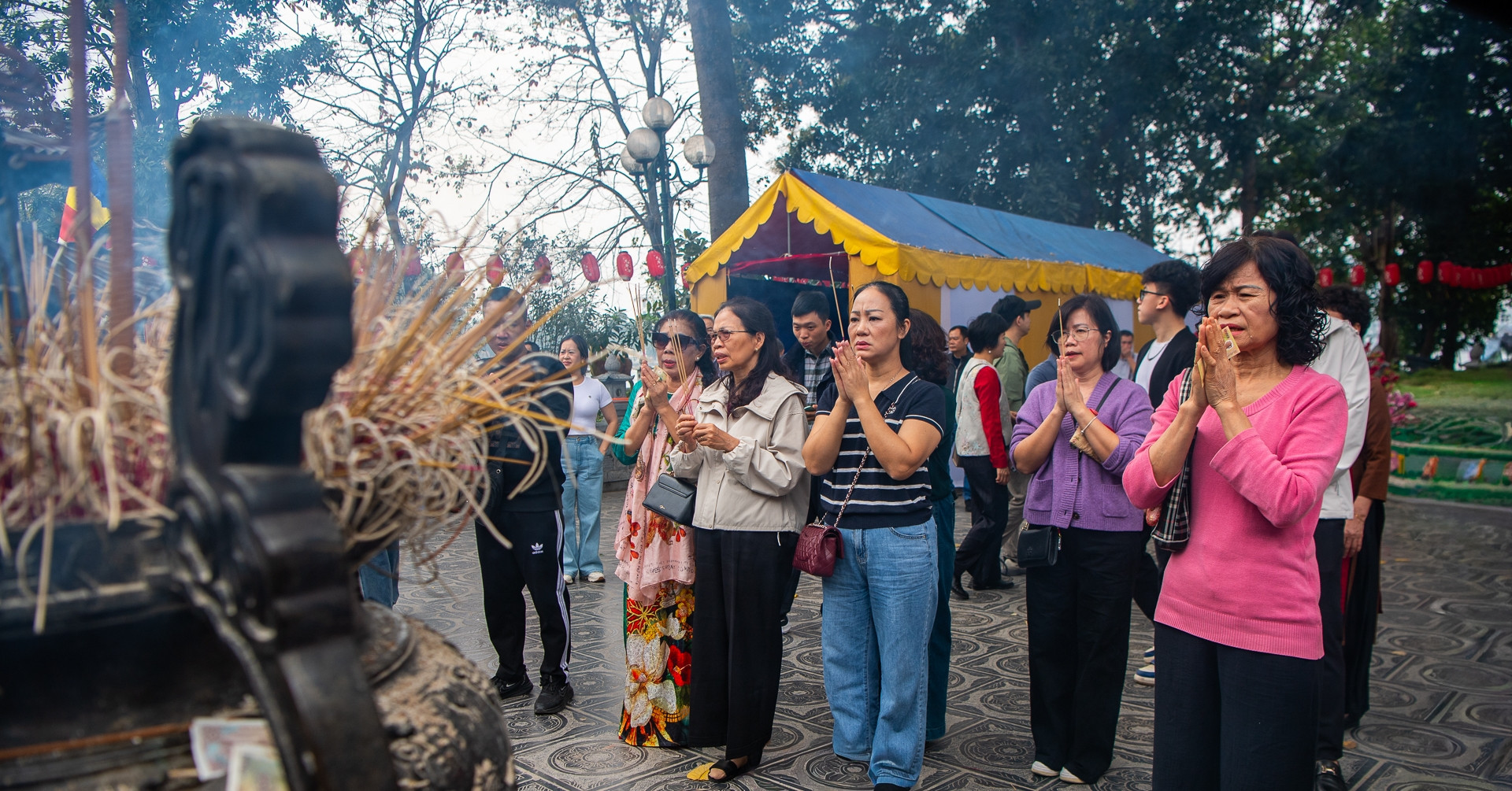 Đi Lễ Chùa Đầu Năm: Những Điều Cần Lưu Ý Để Cầu Bình An, May Mắn