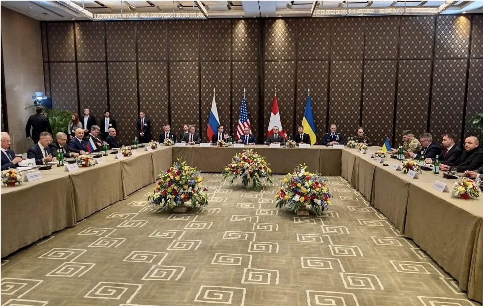 Đàm phán 3 bên Mỹ, Nga và Ukraine. Ảnh: Telegram/Kyiv Independent