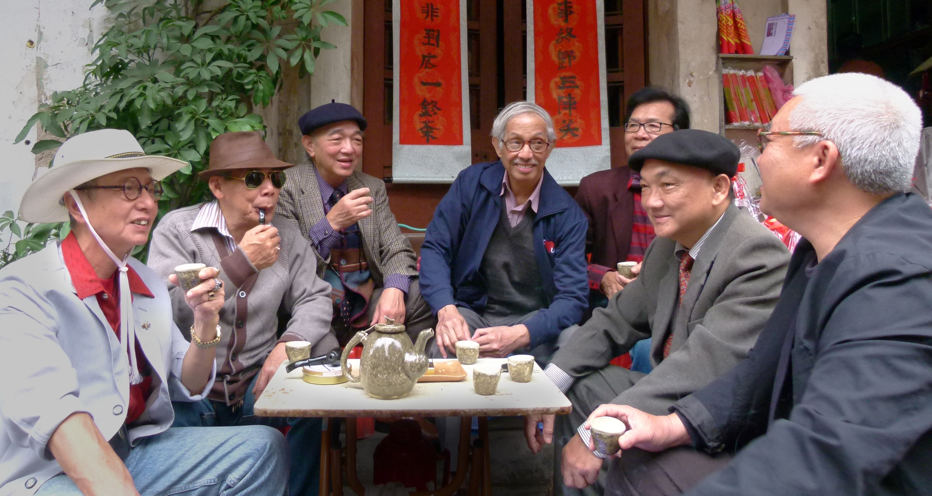 Nhiếp ảnh gia 74 tuổi kể Tết Hà Nội xưa và những cuộc dạo phố đêm giao thừa