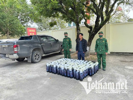 W-Đồn Biên phòng cửa khẩu quốc tế Móng Cái.jpg