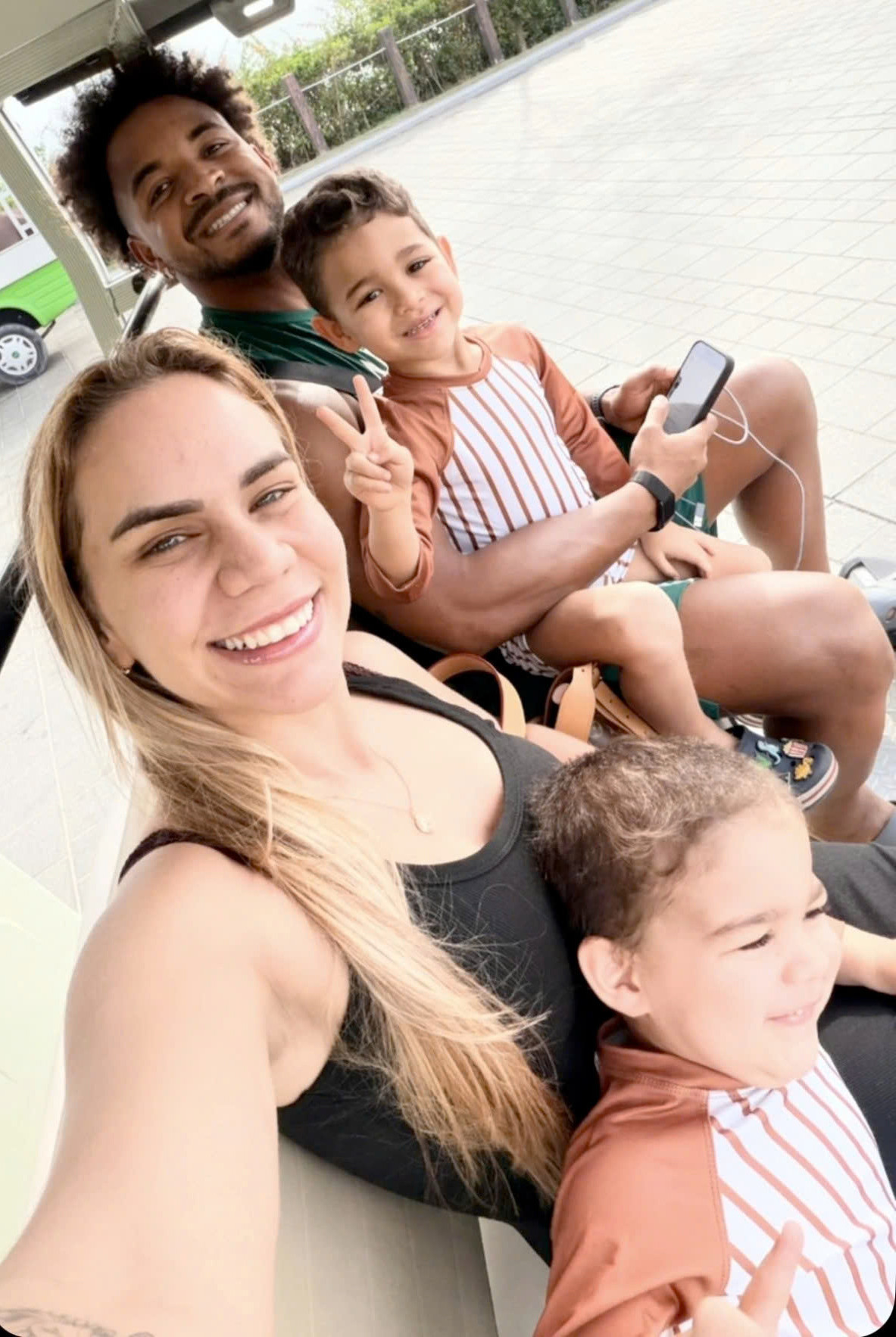 Sao bóng đá Việt Nam tưng bừng chơi Tết xuan son.jpg