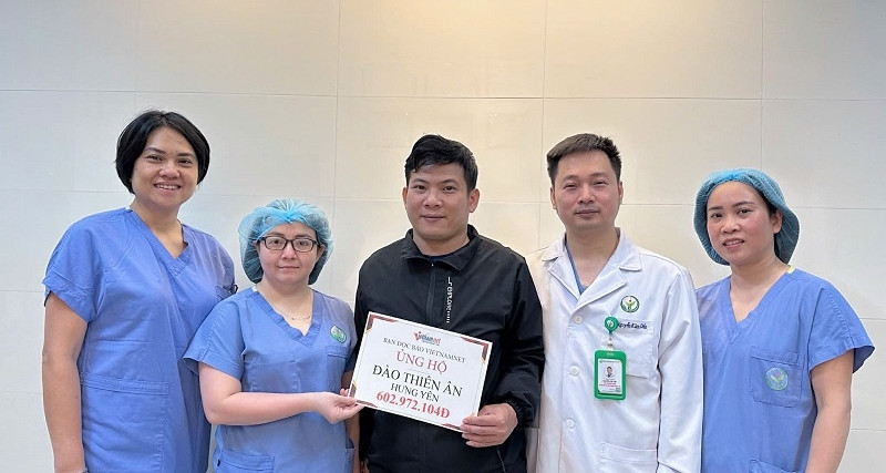 Bạn đọc giúp đỡ cậu bé Đào Thiên Ân bị suy tim hơn 602 triệu đồng