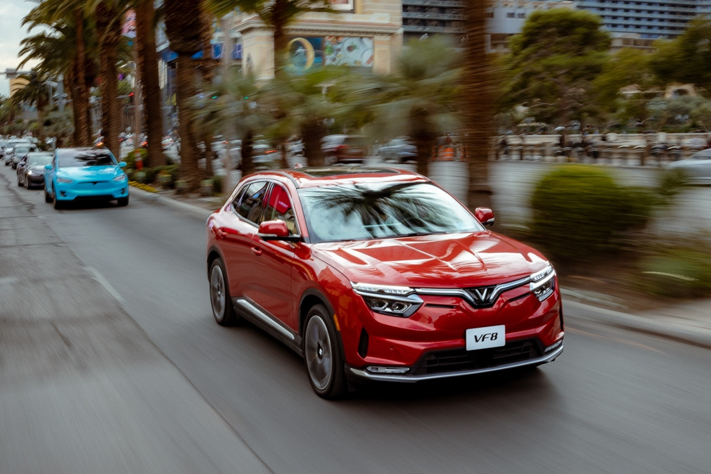 Bí quyết lái xe điện du xuân ngày Tết: Đi chơi xa không lo 'sập nguồn'