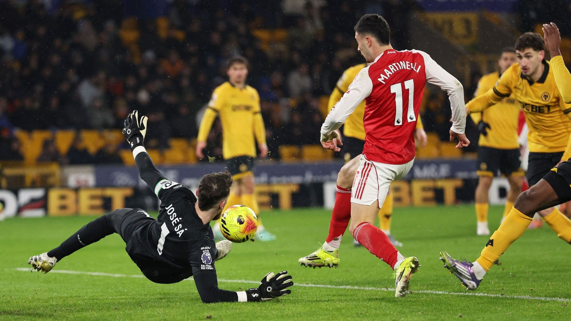 resources_premierleague_pulselive_com 2026 02 18T201919Z_701562136_UP1EM2I1KG6R5_RTRMADP_3_SOCCER ENGLAND WOL ARS.jpg