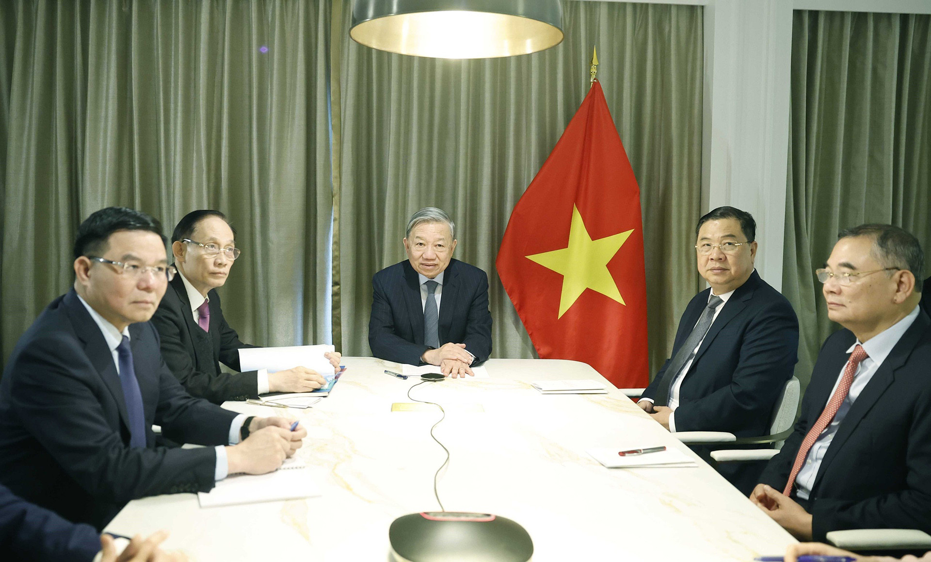 vnapotaltongbithutolamdiendamvoithuongnghisihoakystevedaines8598062 17714676904631436412374.jpg