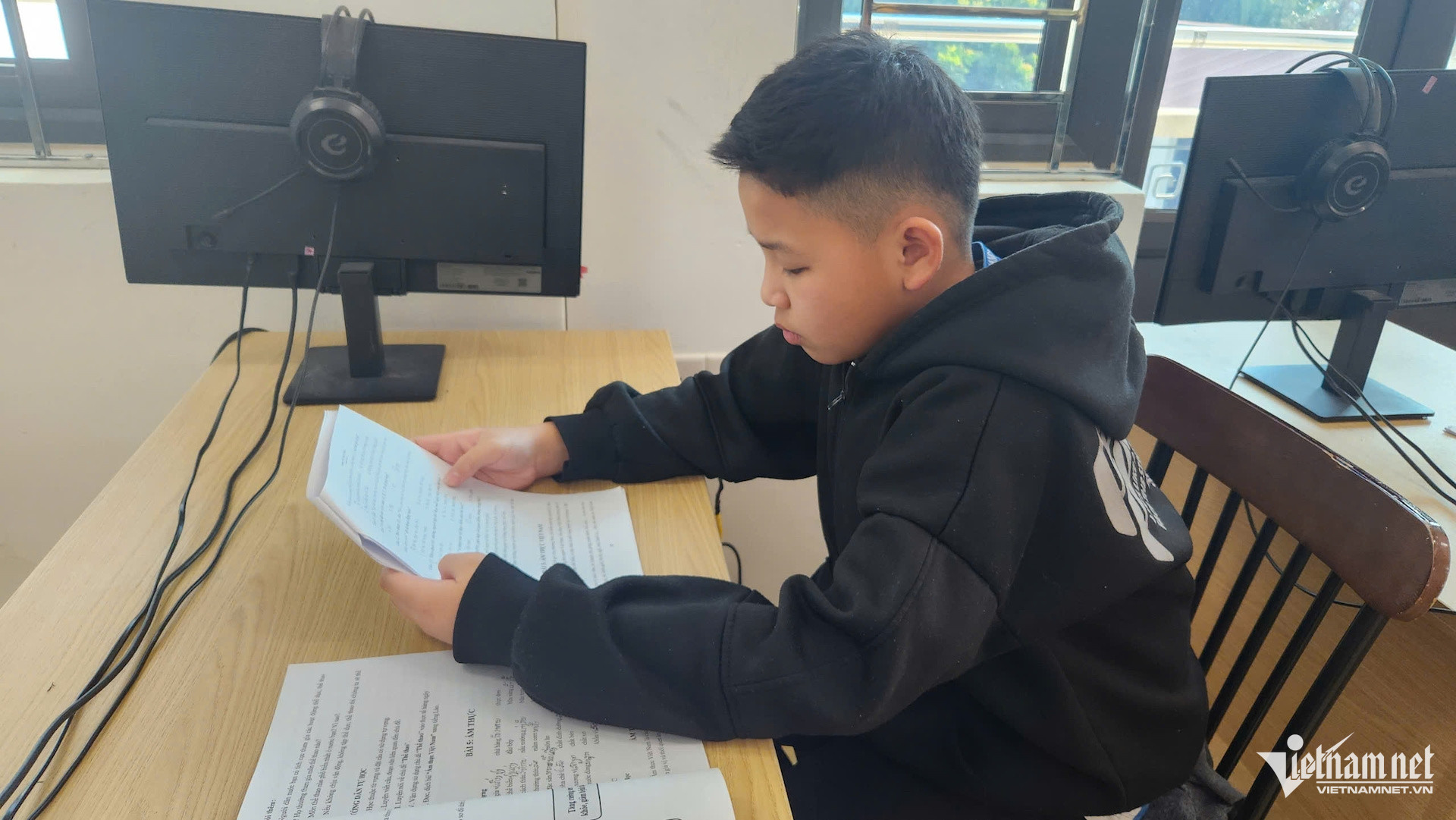 W-người lào 3.jpg