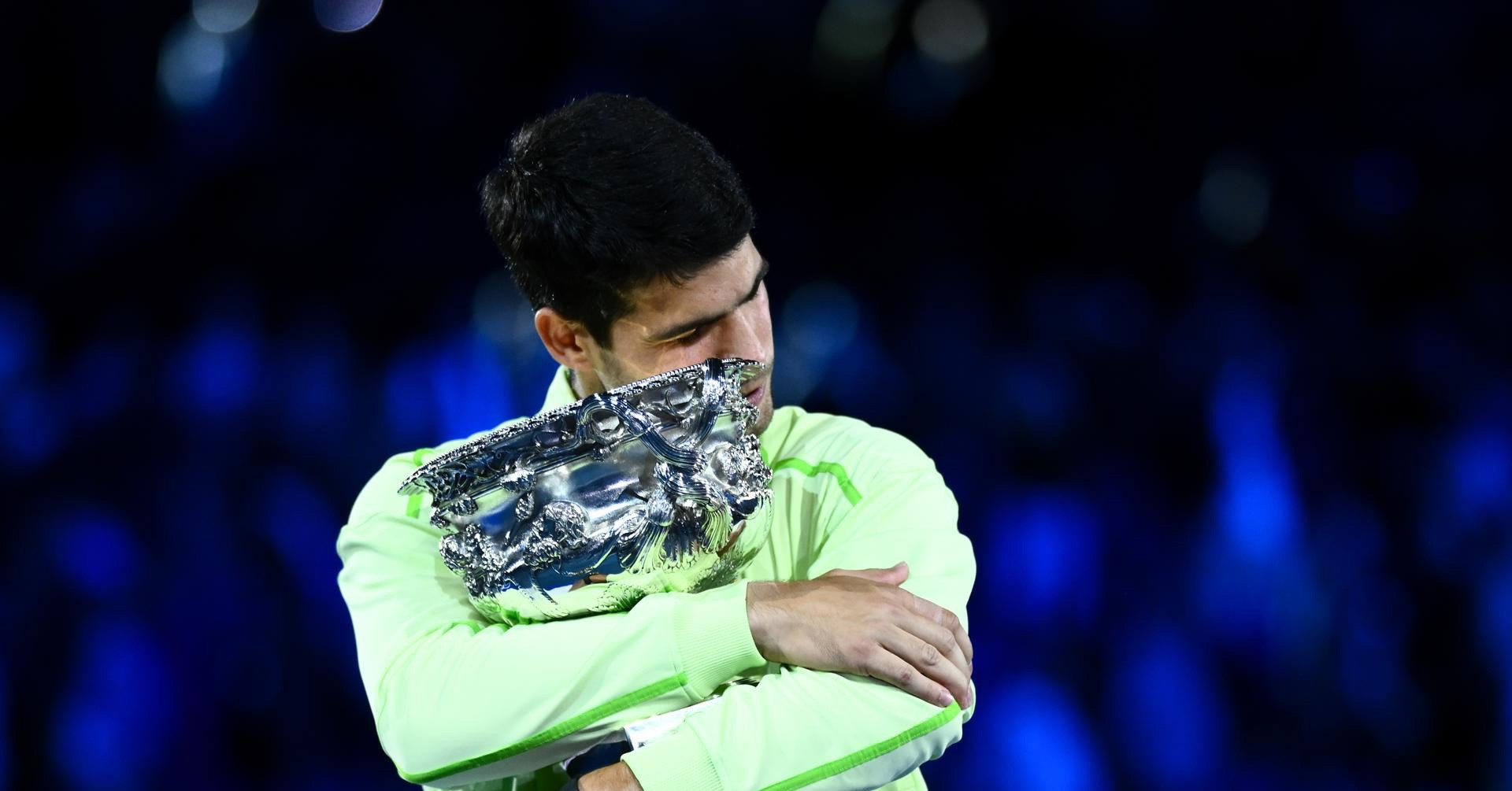 Alcaraz giành Australian Open, hoàn tất 4 Grand Slam: Vua Carlitos