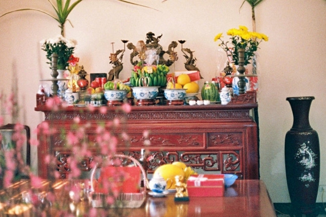 Nên bao sái ban thờ trước hay sau lễ cúng ông Công ông Táo?