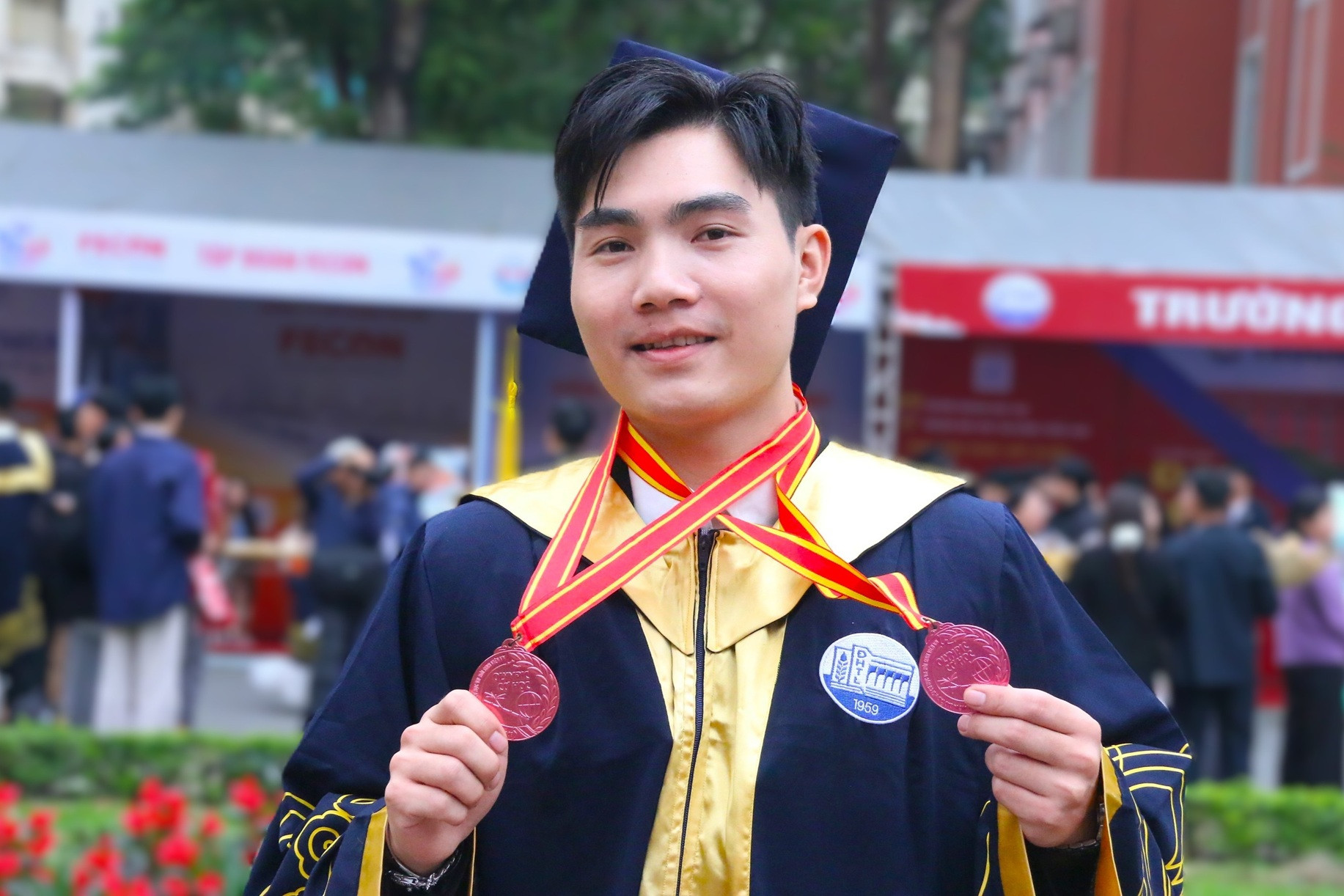 phan việt hoàng (1).JPG