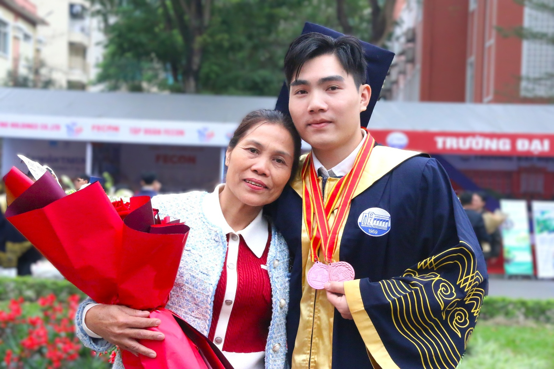 phan việt hoàng (3).JPG