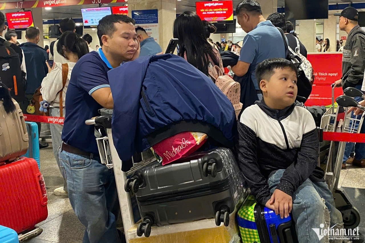 Tân Sơn Nhất .jpg