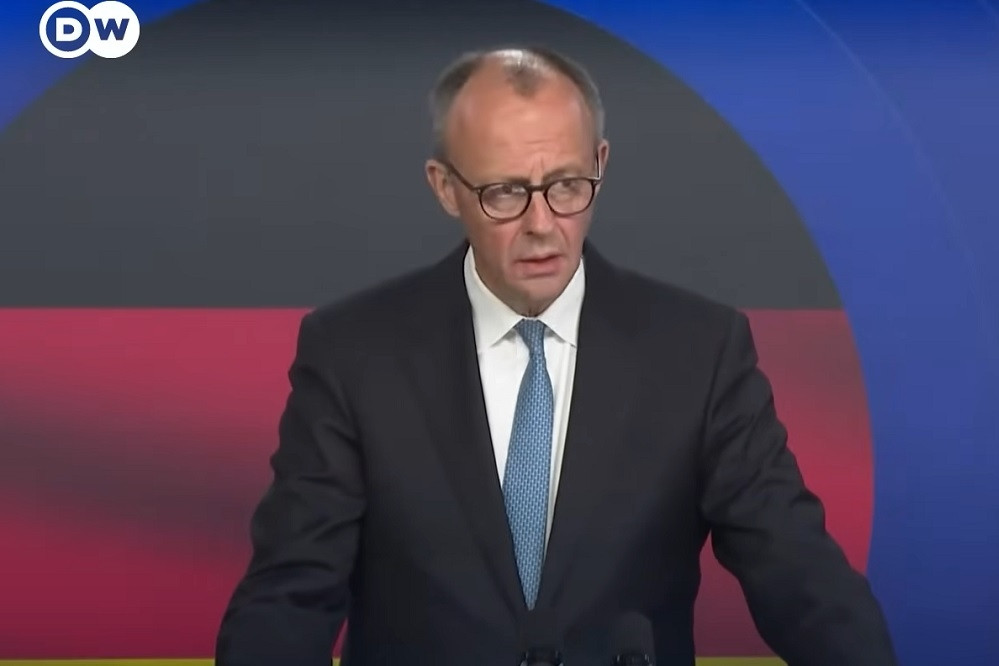 Thủ tướng Đức nêu khả năng Berlin tự chế tạo vũ khí hạt nhân