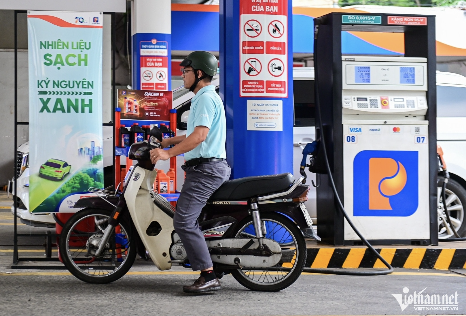 Trước giờ G, doanh nghiệp hiến kế giảm giá xăng sinh học E10