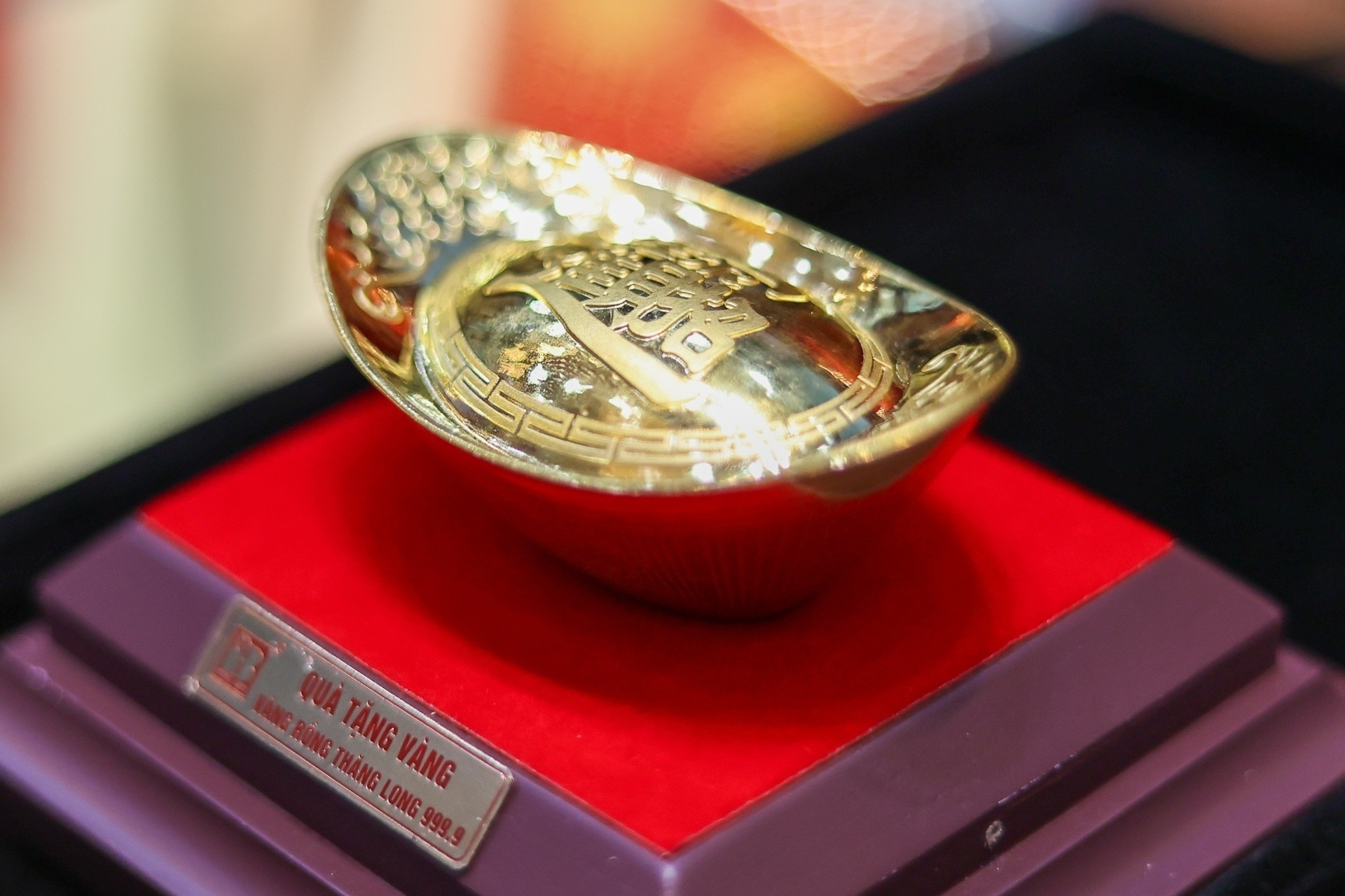 Giá vàng hôm nay 20/2/2026 quay đầu tăng, vượt 5.000 USD/ounce