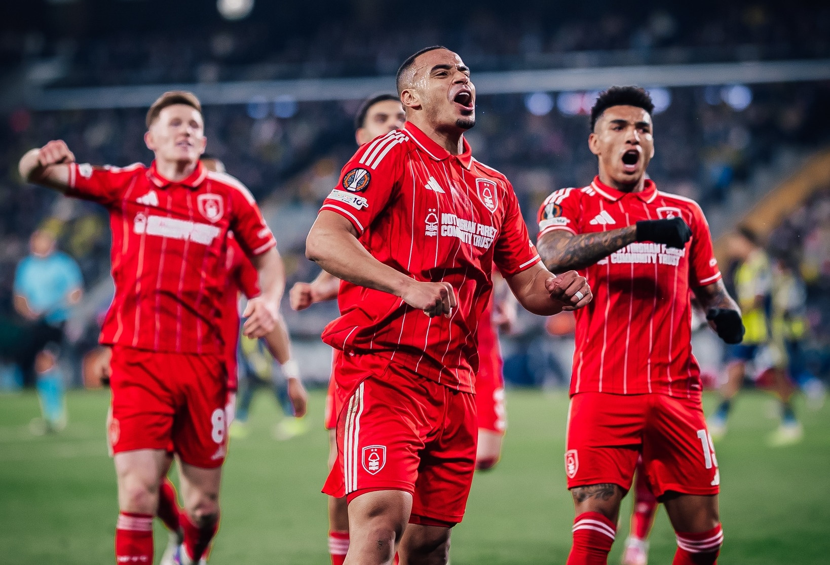 Lượt đi play-off Europa League: Kịch tính và bất ngờ