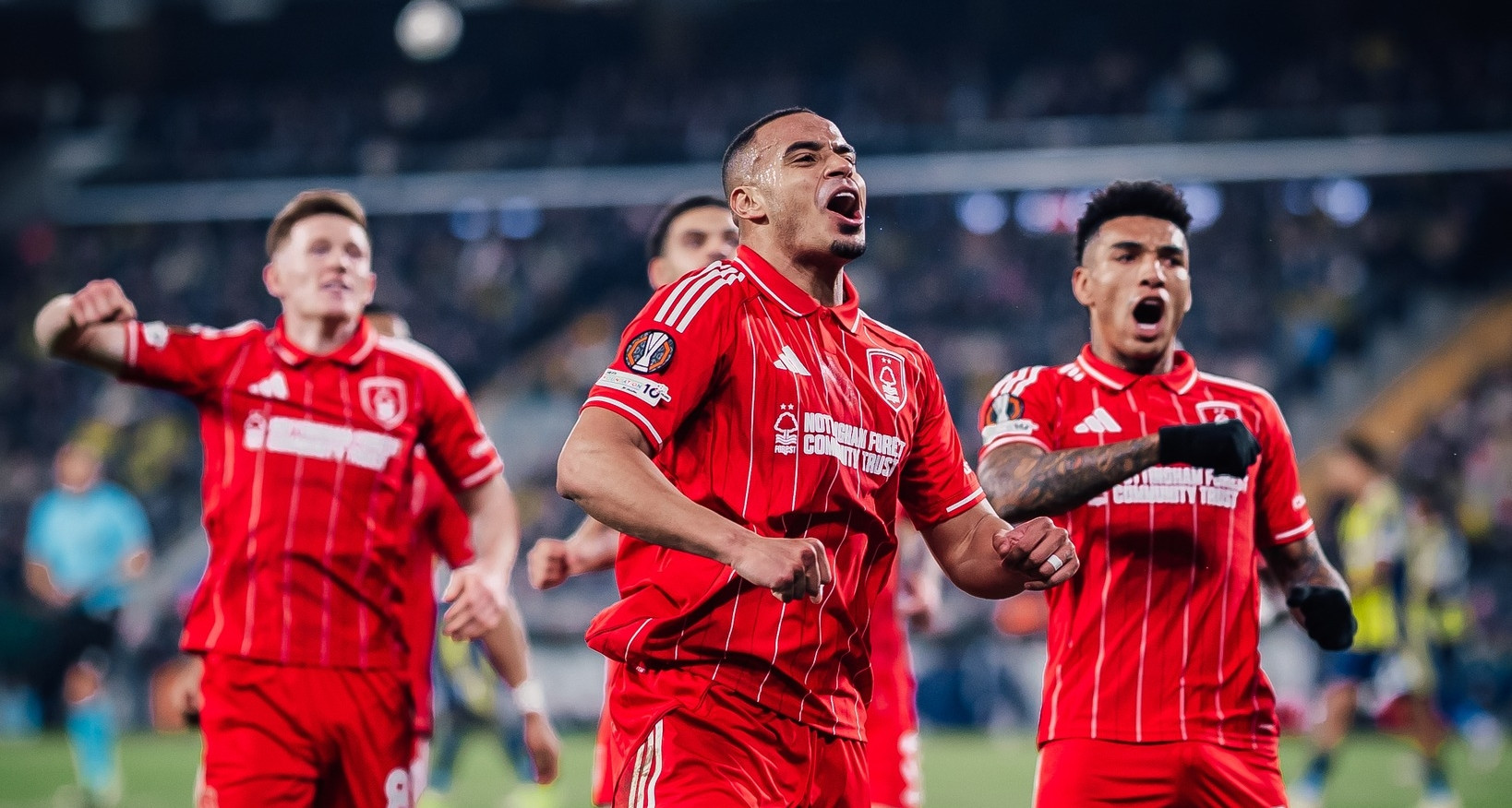 Lượt đi play-off Europa League: Kịch tính và bất ngờ