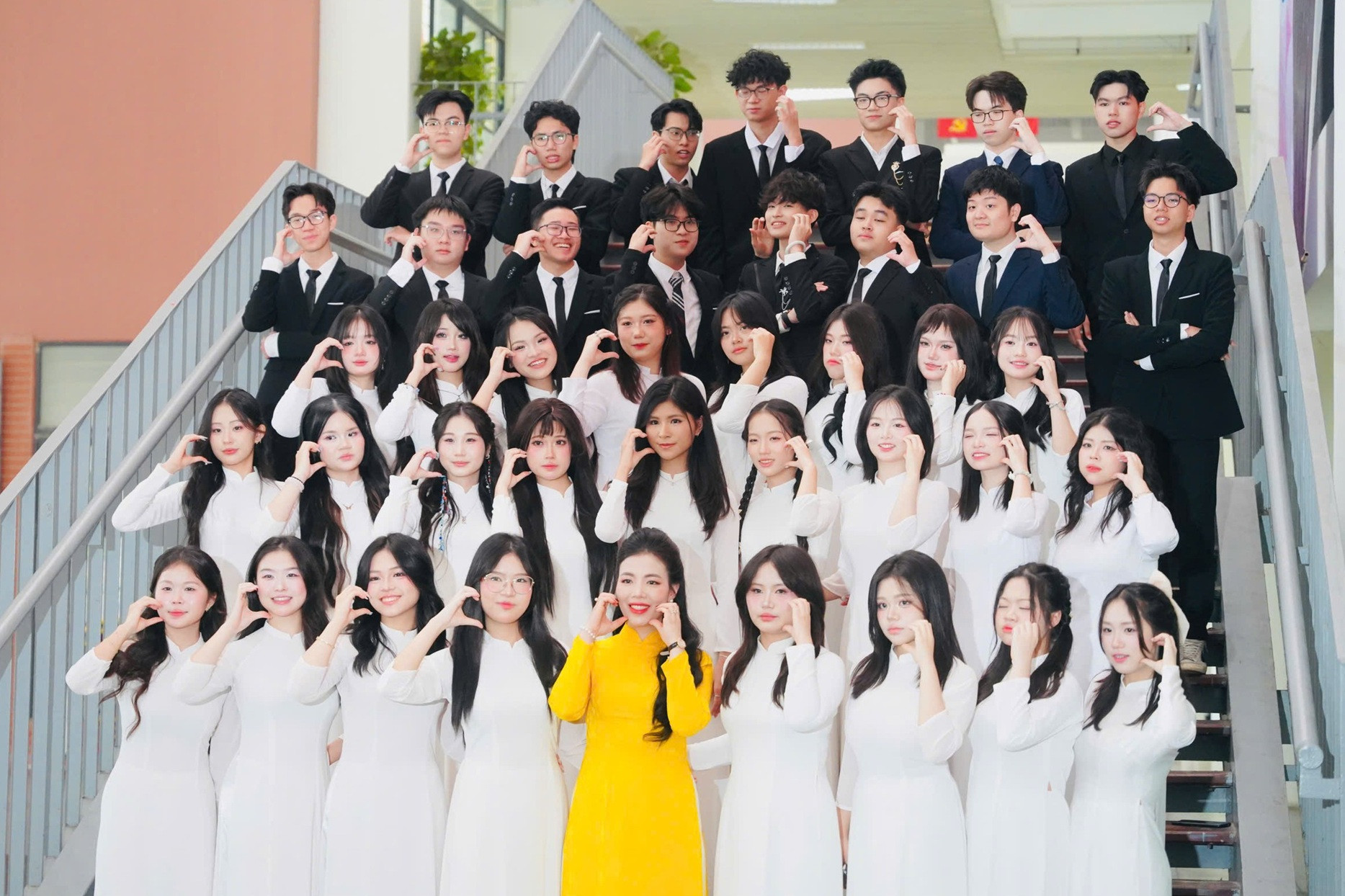 Quán quân Olympia Trần Bùi Bảo Khánh (3).jpg