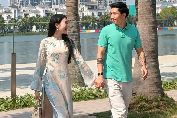 Văn Hậu chơi Tết 