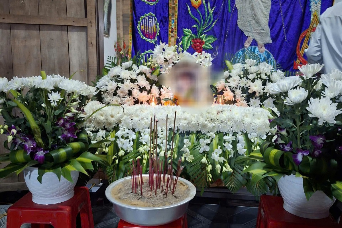 Vụ lật thuyền chở 7 người trong một gia đình: Chuyến đi chúc Tết hóa đại tang