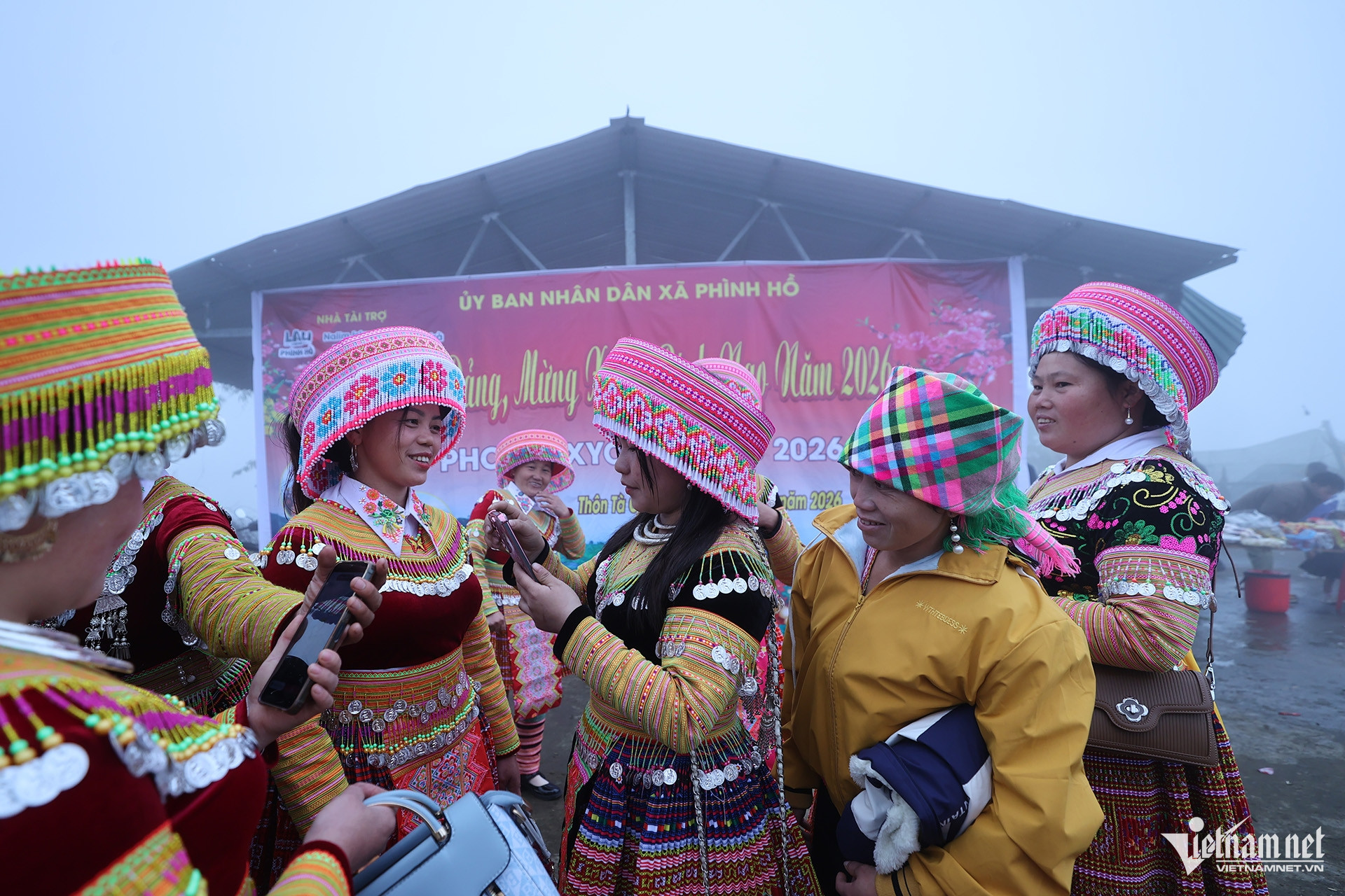 W-Hoi xuan Phinh Ho 1.jpg