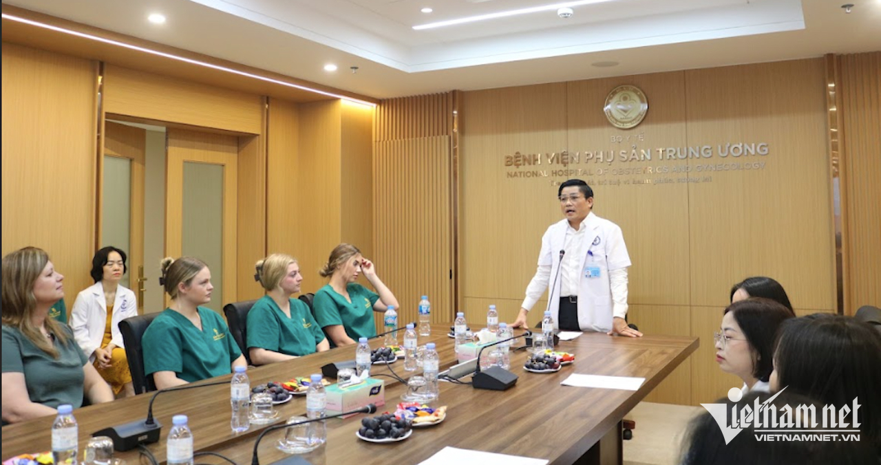 Tôi làm quản lý nhưng không rời chuyên môn sản phụ khoa https://static-images.vnncdn.net/vps_images_publish/000001/000003/2026/2/20/w-hop-tac-quoc-te-bv-pstw-1046.png