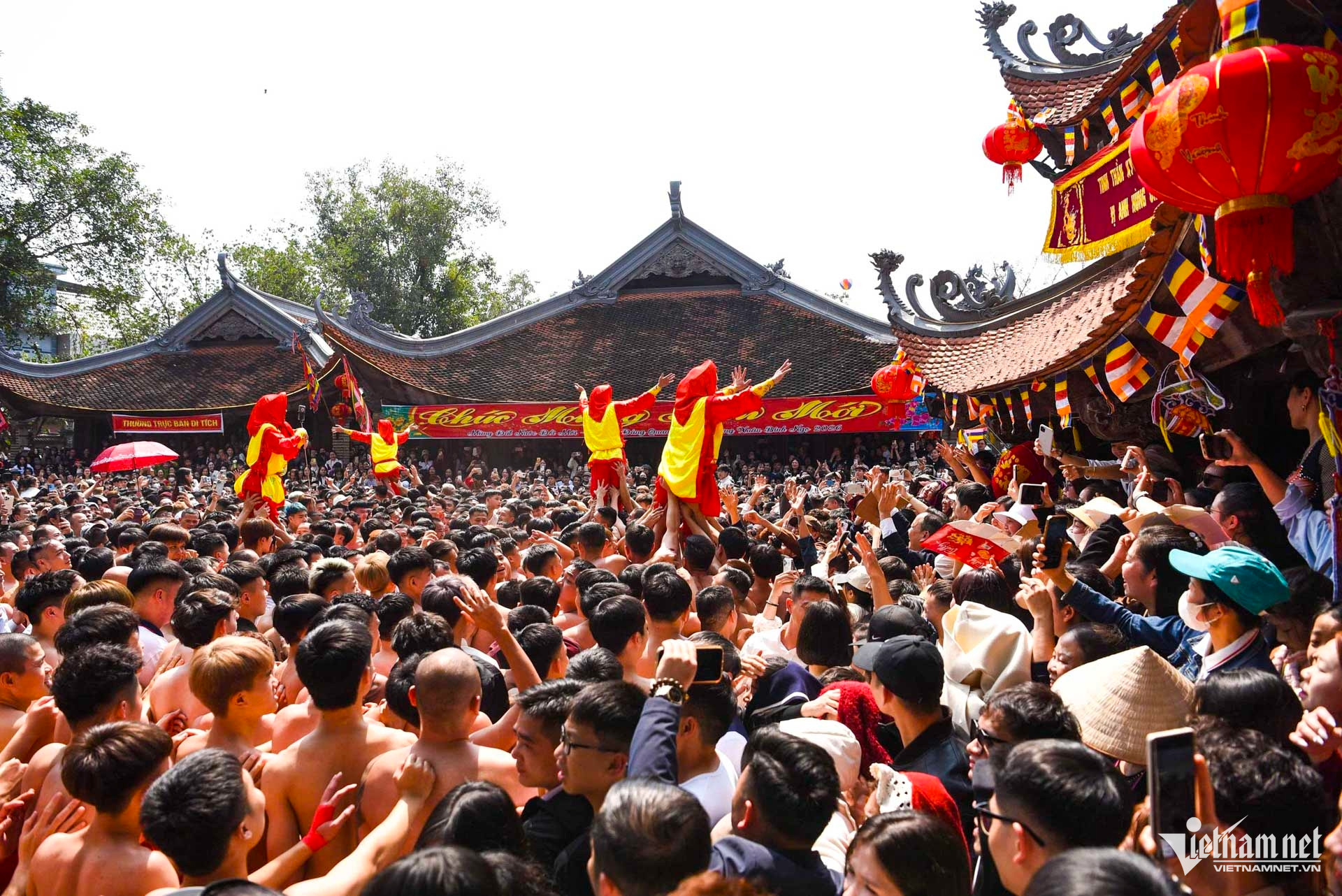 W-lễ hội pháo đồng kỵ_7.JPG.jpg